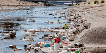 garbage in American rivers